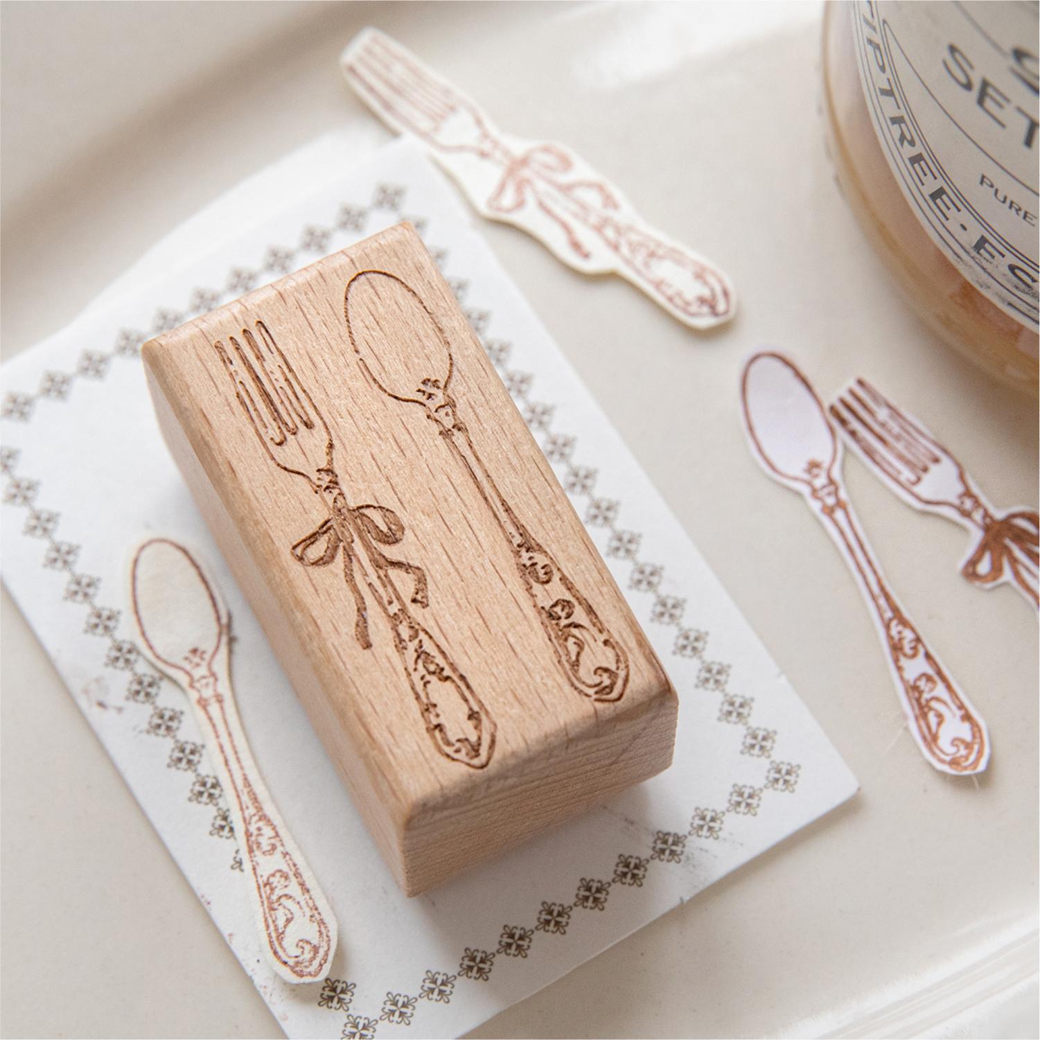 Timbro in legno con design a c - Candle Making Experience recensione e prezzo